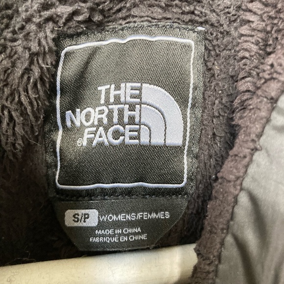 North Face Fleece jacket w hood - Picture 6 of 13